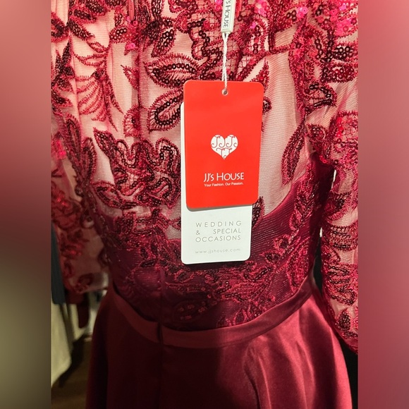 JJ HOUSE Formal Dress l PTP 18 - Picture 4 of 5